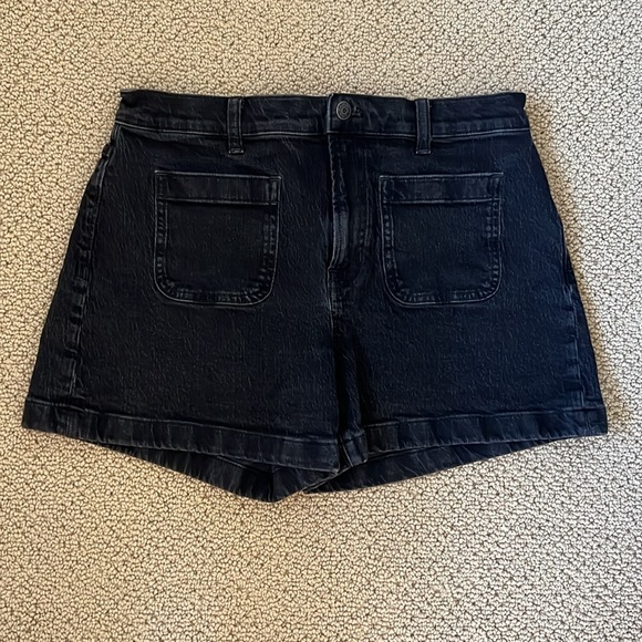 Madewell The Denim Emmett Short: Patch Pocket Edition - Picture 2 of 3